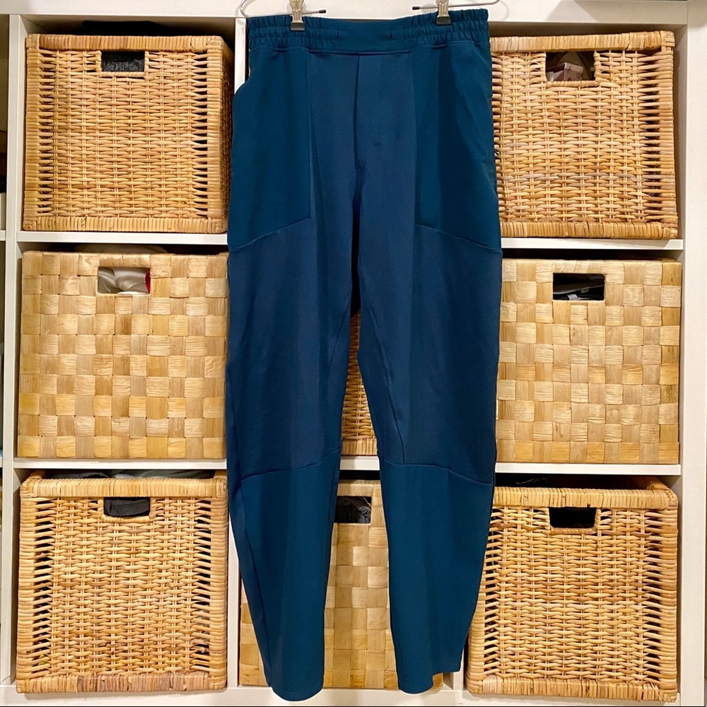 Lululemon Men’s Jogger Pant Size L